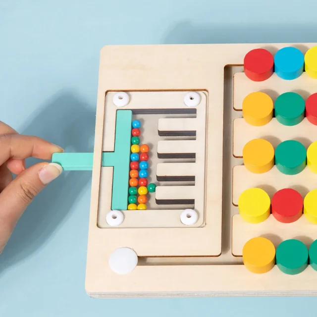 Wooden 5 Colour Logic Game - Endless puzzles