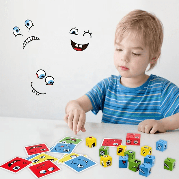 Face Change cube plastic box - Wooden