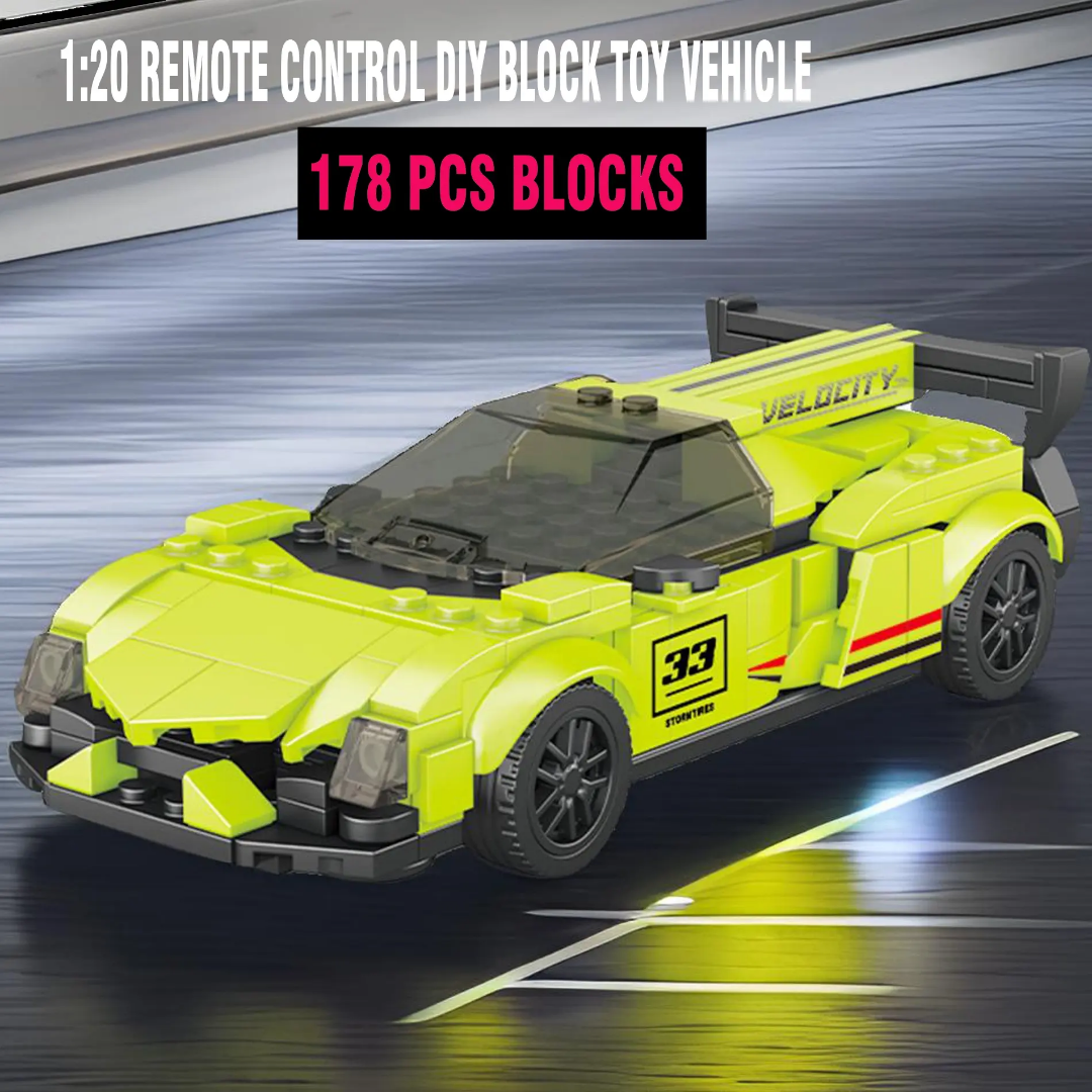 Block Remote Control Green Car - 178 pcs - Remote operated