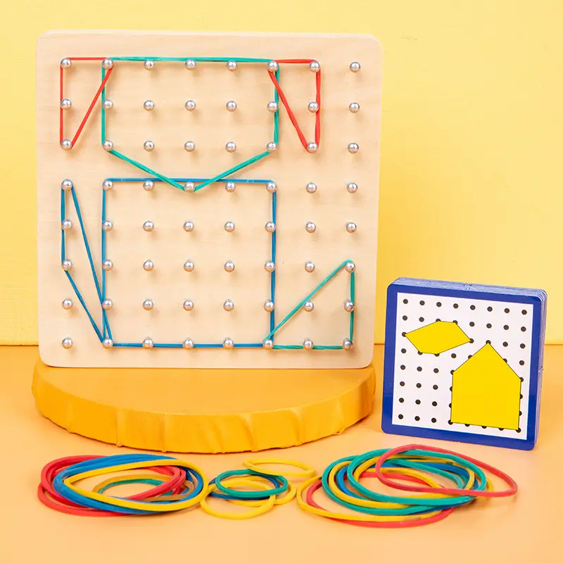 Wooden Geoboard — Geometry Pattern Board with Challenge Cards